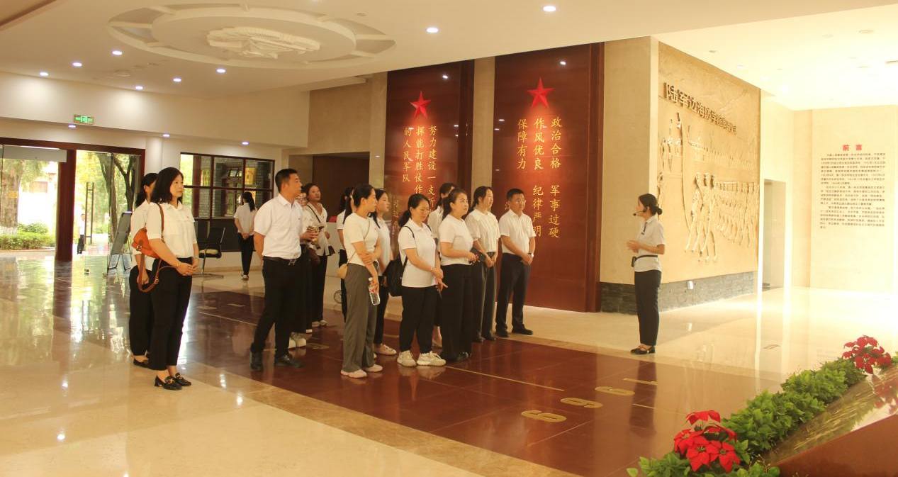 图片4.jpg 图片4.jpg